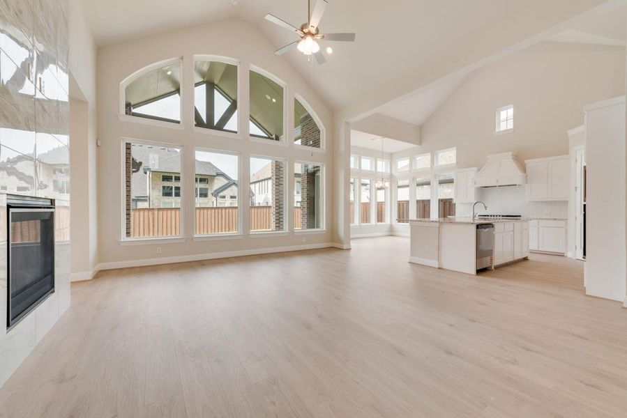 Spacious, unfurnished interior of a new home in Somercrest, Midlothian (Image 21).