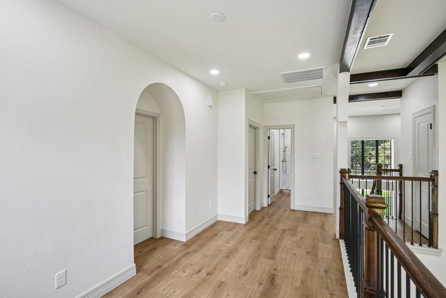 Image 28 of a home in .