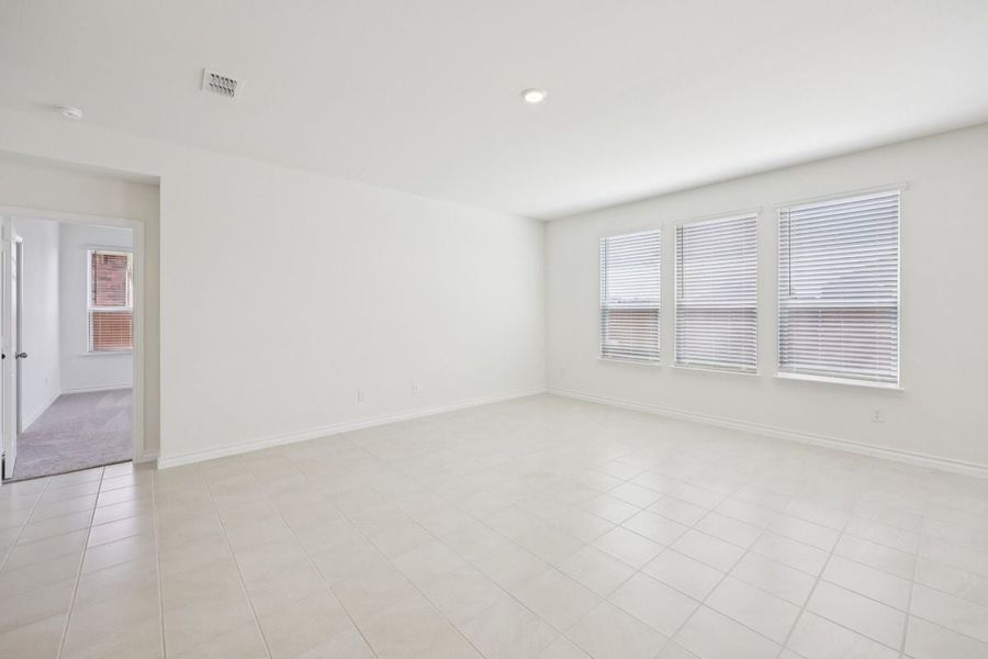 Spacious, unfurnished interior of a new home in Heartland Signature, Crandall (Image 11). Spacious, unfurnished interior of a new home in Heartland Signature, Crandall (Image 11).
