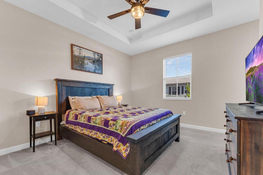 Furnished interior view inside a new home in , Coral Springs (Image 14).