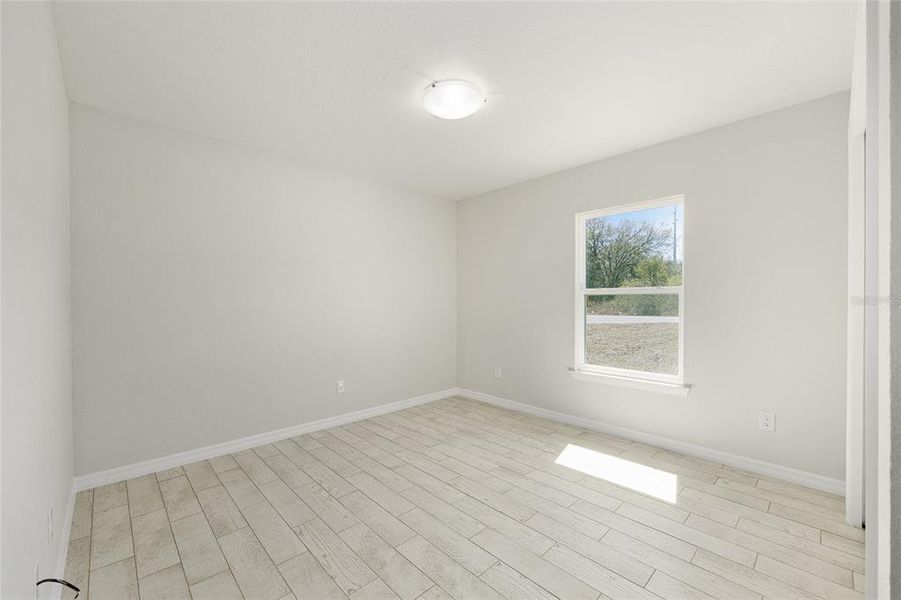 Spacious, unfurnished interior of a new home in , Ocala (Image 31).