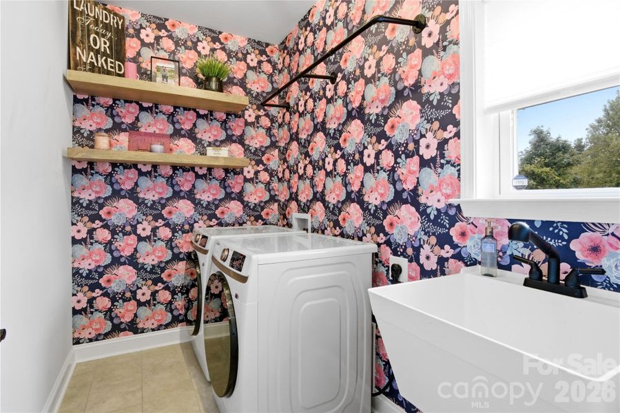 Laundry with utility tub