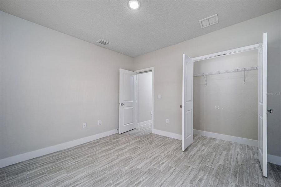 Spacious, unfurnished interior of a new home in , Palm Coast (Image 5).