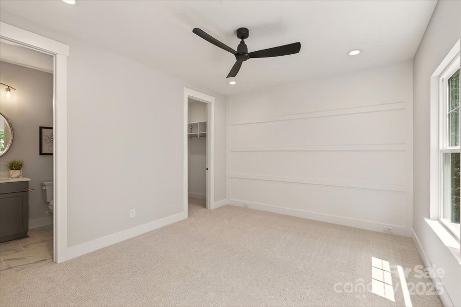 Image 37 of a home in .