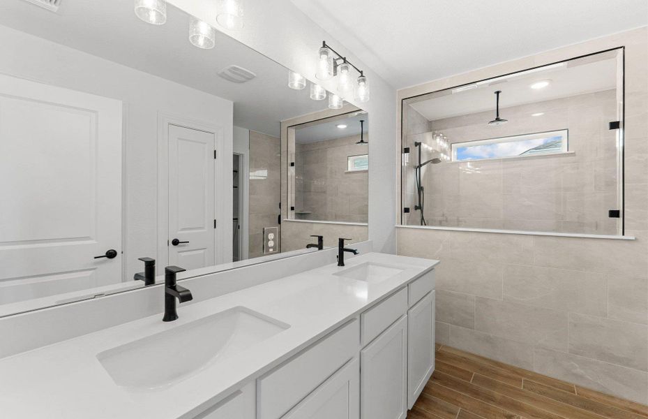 Furnished interior view inside a new home in Horizon Lake, Leander (Image 8). Furnished interior view inside a new home in Horizon Lake, Leander (Image 8).