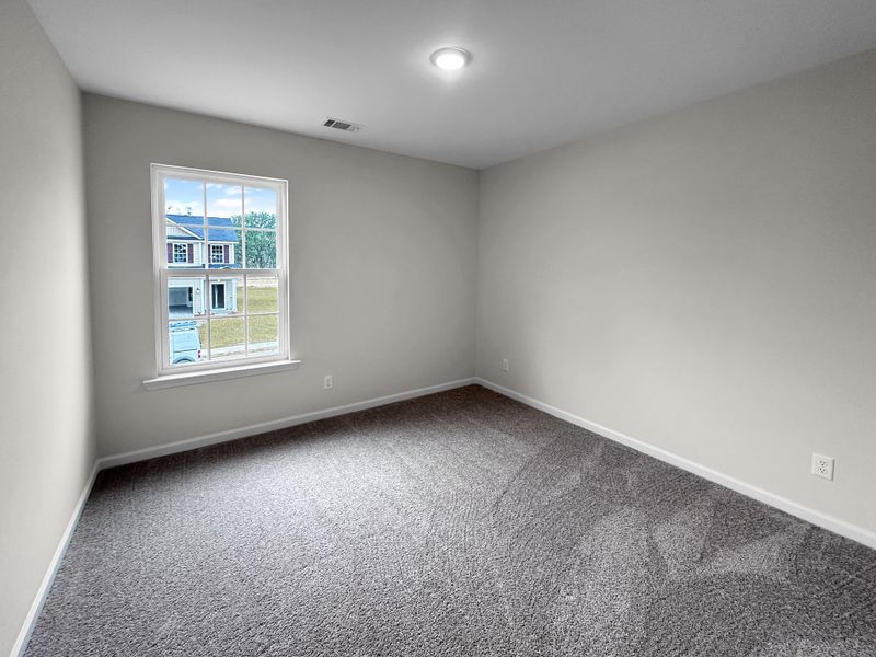 Spacious, unfurnished interior of a new home in Grand Reserve, Hinesville (Image 22).