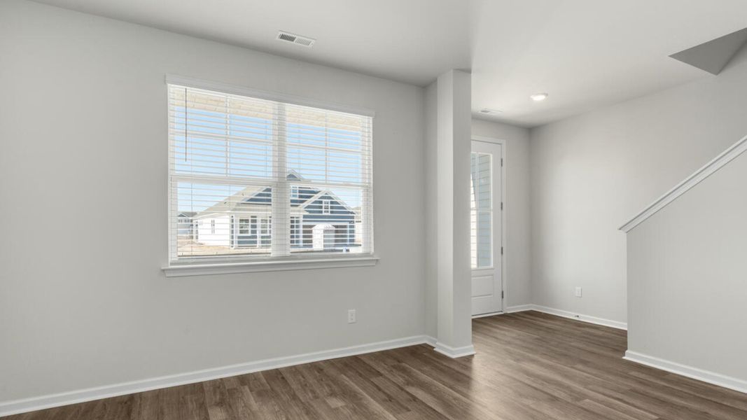 Spacious, unfurnished interior of a new home in The Preserve at Tidewater, Sneads Ferry (Image 15).