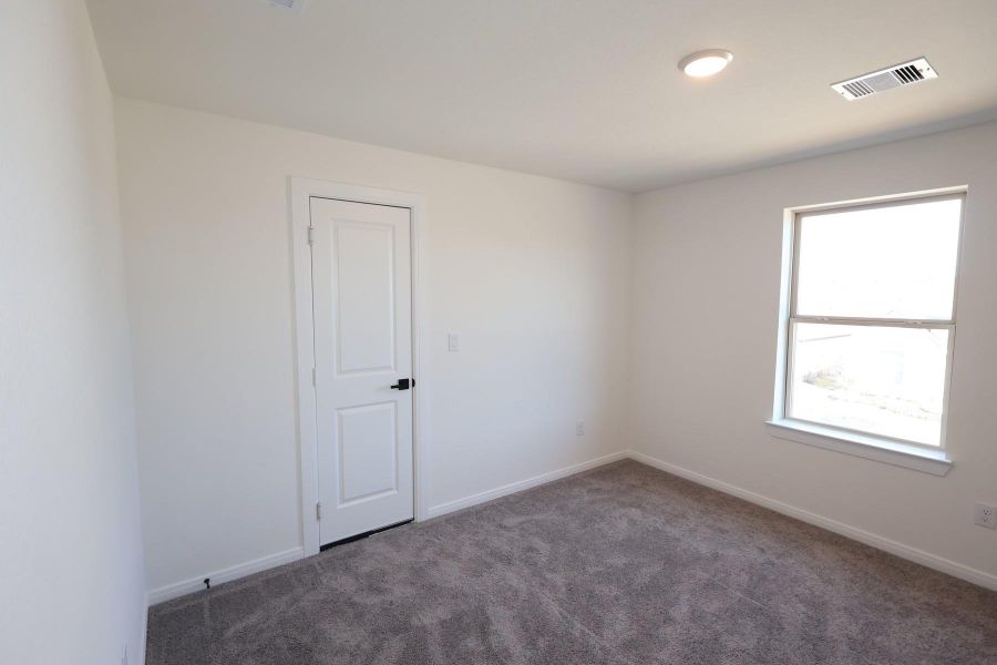 Spacious, unfurnished interior of a new home in Escondido 45’ Homesites, Magnolia (Image 6).