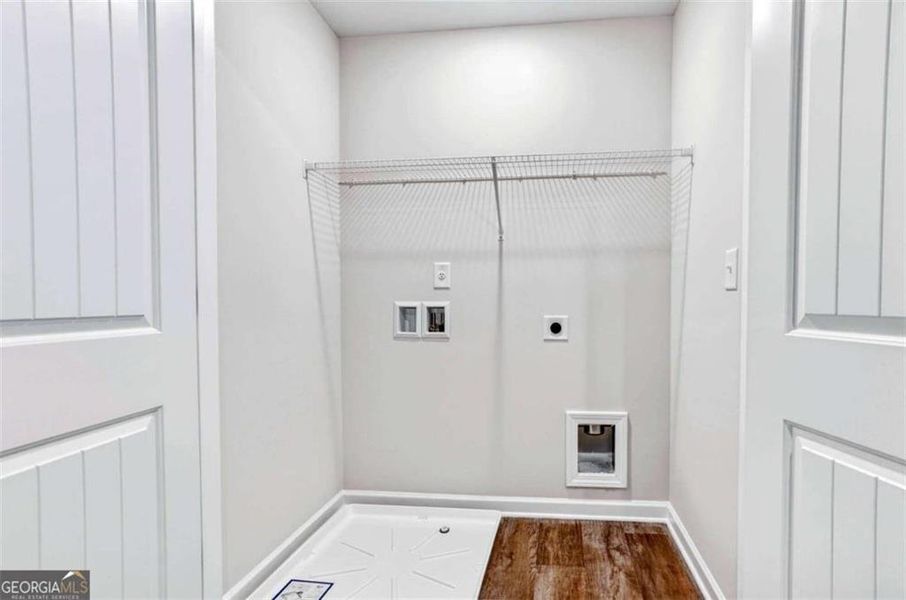 Spacious, unfurnished interior of a new home in Parkway James, Snellville (Image 19).