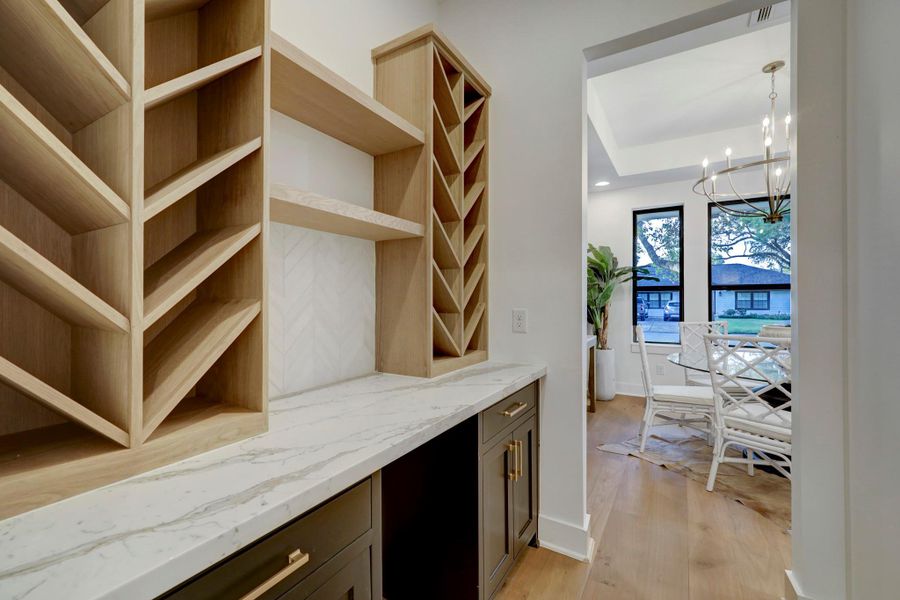 Butlers pantry*photos are of a previously constructed home by the builder. 1527 Hewitt may have different selections at builders sole discretion. These photos are not meant to be an exact representation of 1527 Hewitt.