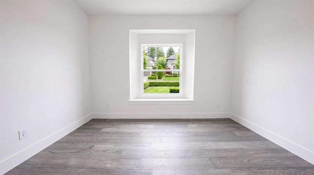 Spacious, unfurnished interior of a new home in Edgewood Creek, Celina (Image 22).