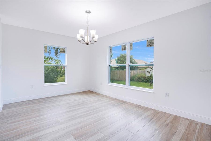 Spacious, unfurnished interior of a new home in , Palm Bay (Image 23).