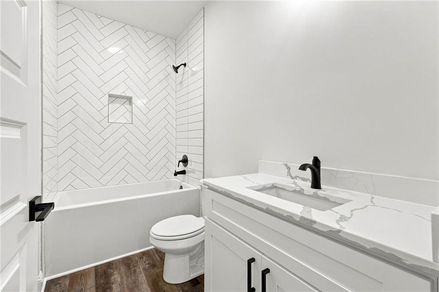 Furnished interior view inside a new home in , Cedartown (Image 12).