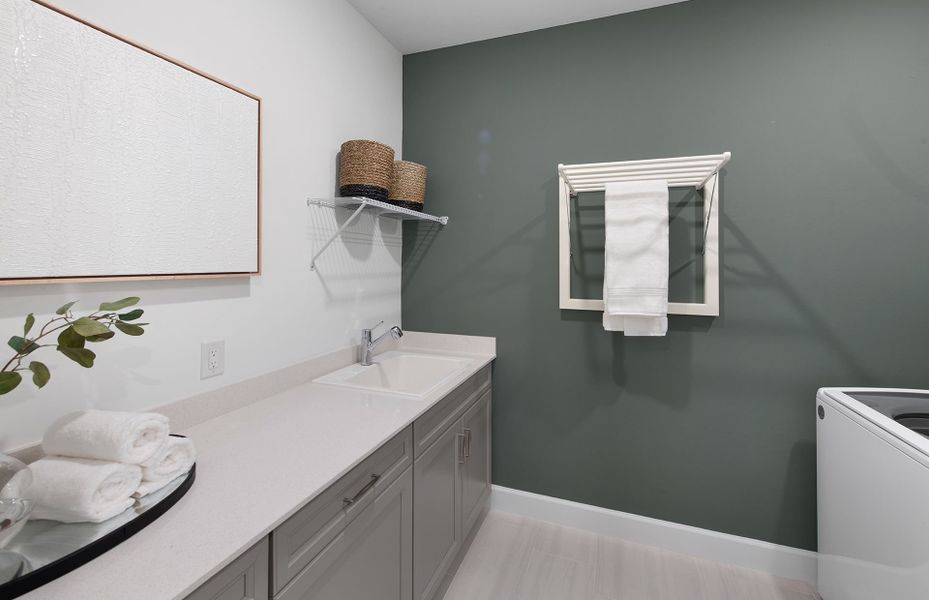 Representative furnished interior of a home built from the Mystique Grande by Del Webb in Del Webb Naples, Ave Maria (Image 17).