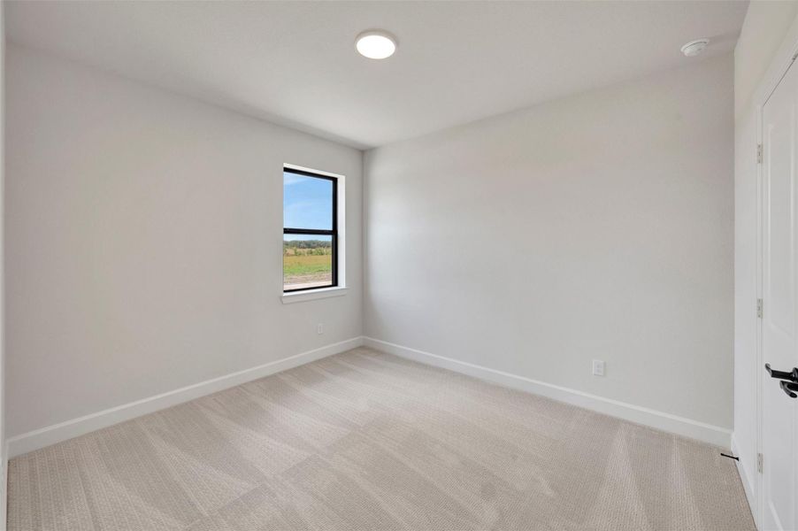 Spacious, unfurnished interior of a new home in Sienna - Landmark Row Collection, Missouri City (Image 25).