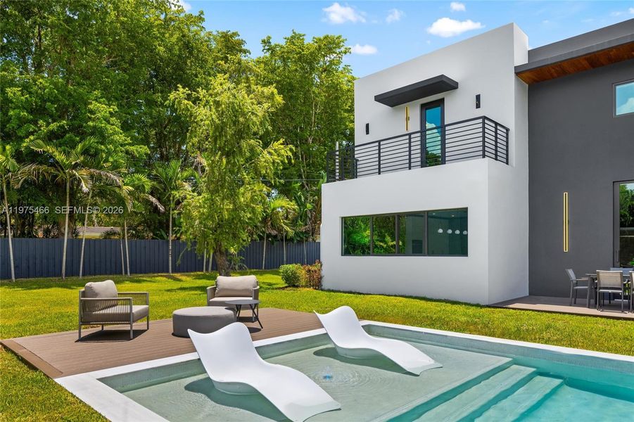 Exterior details and patio area of a home in , Pinecrest (Image 32).