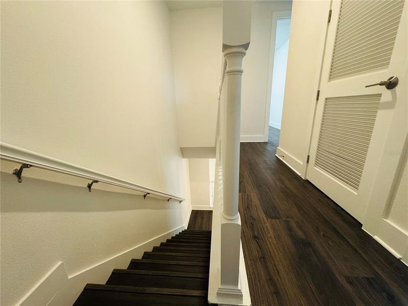 Spacious, unfurnished interior of a new home in , Oviedo (Image 17).
