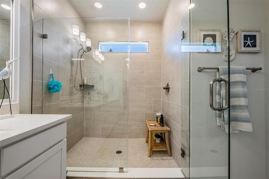 Furnished interior view inside a new home in , Land O' Lakes (Image 29).