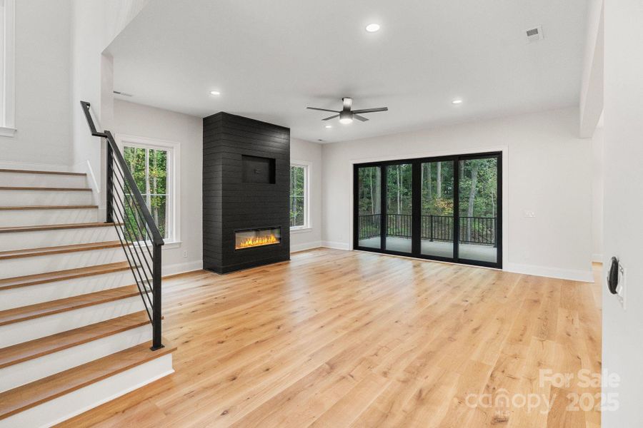 Spacious, unfurnished interior of a new home in , Monroe (Image 36).