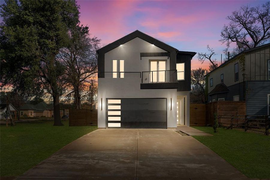 Front exterior of a new home in , Dallas, TX, highlighting curb appeal (Image 2). Front exterior of a new home in , Dallas, TX, highlighting curb appeal (Image 2).