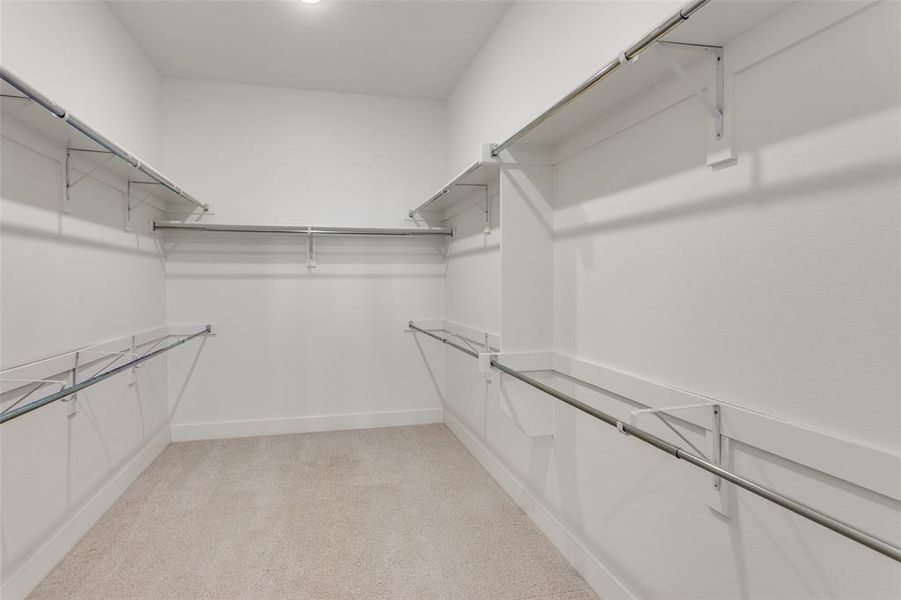 Spacious, unfurnished interior of a new home in , Mansfield (Image 23).