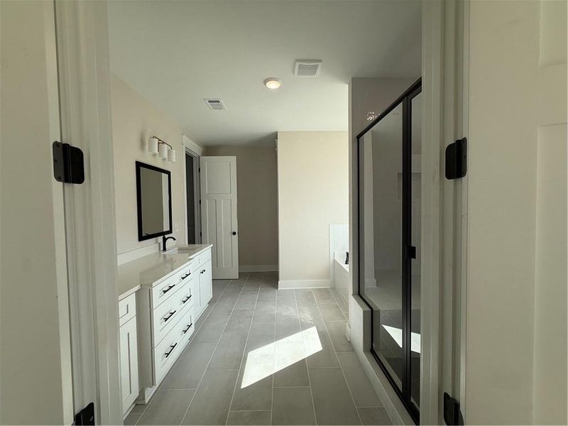 Furnished interior view inside a new home in , Waleska (Image 7).