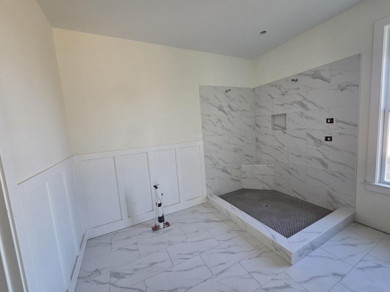 Spacious, unfurnished interior of a new home in Twin Oaks, Oakland (Image 4).