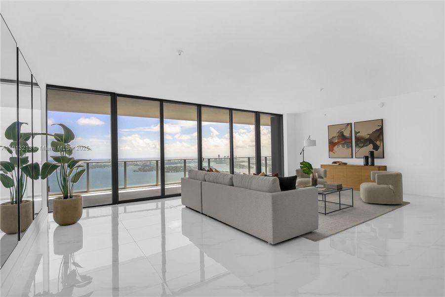 Image 33 of a home in .