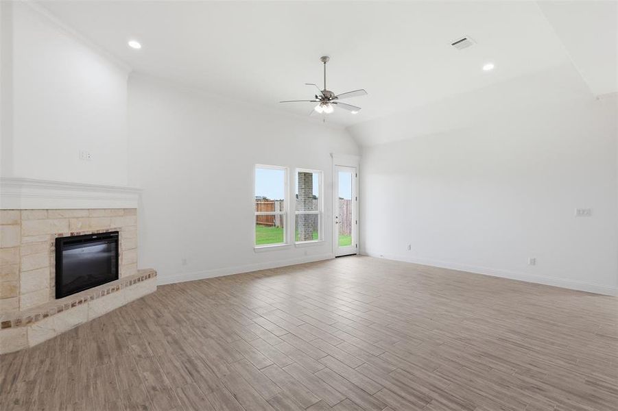 Spacious, unfurnished interior of a new home in , Tolar (Image 21). Spacious, unfurnished interior of a new home in , Tolar (Image 21).