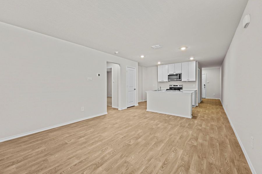 Spacious, unfurnished interior of a new home in Ladera, Luling (Image 18). Spacious, unfurnished interior of a new home in Ladera, Luling (Image 18).