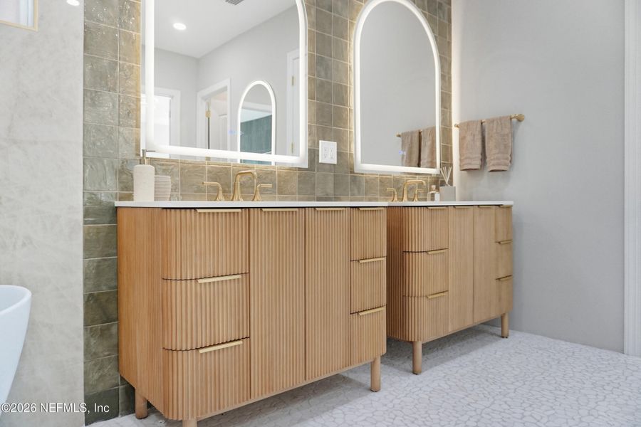 Furnished interior view inside a new home in , Atlantic Beach (Image 47).