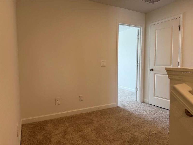 Spacious, unfurnished interior of a new home in , Tampa (Image 16).