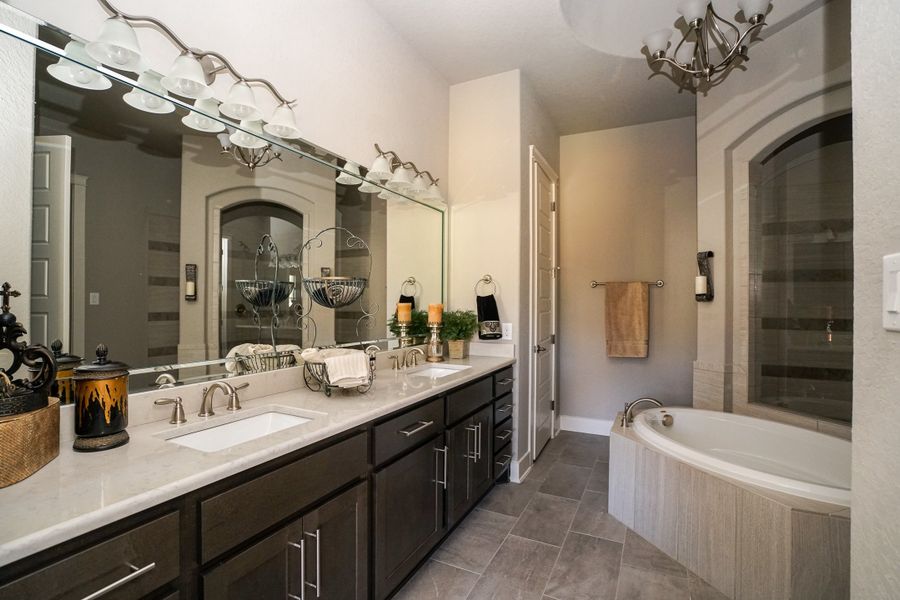 Representative furnished interior of a home built from the The Scottsdale 5000 by Whitestone Custom Homes in Johnson Ranch, Bulverde (Image 29).