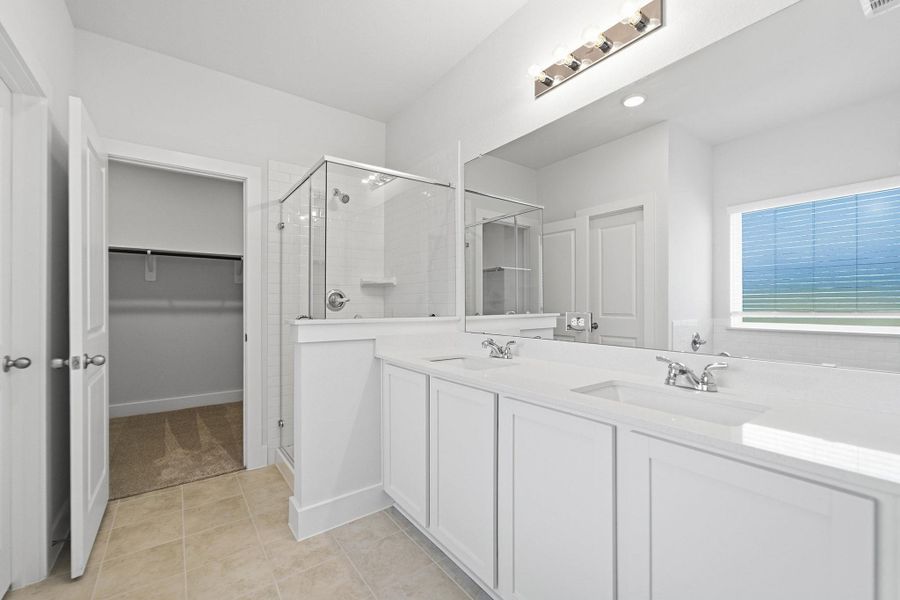 Furnished interior view inside a new home in Magnolia Springs, Montgomery (Image 8).
