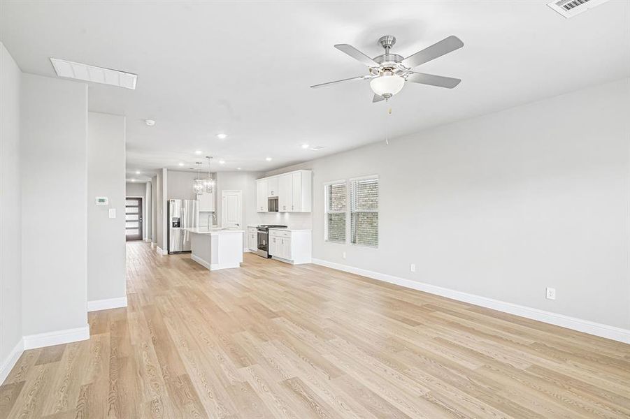Spacious, unfurnished interior of a new home in Tesoro at Chisholm Trail Ranch, Crowley (Image 32).