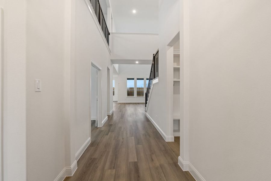 Spacious, unfurnished interior of a new home in Lake Breeze, Lavon (Image 21). Spacious, unfurnished interior of a new home in Lake Breeze, Lavon (Image 21).