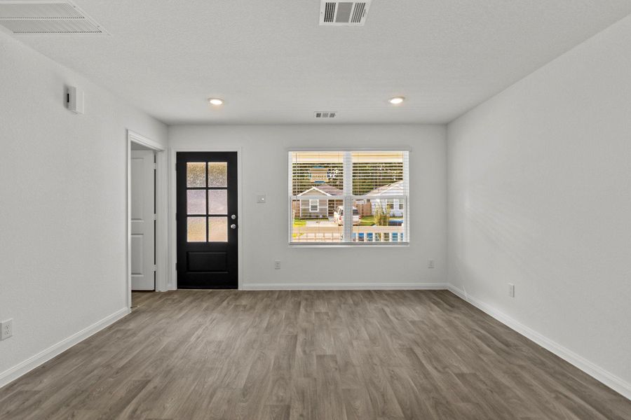 Spacious, unfurnished interior of a new home in William Trails, Willis (Image 12). Spacious, unfurnished interior of a new home in William Trails, Willis (Image 12).