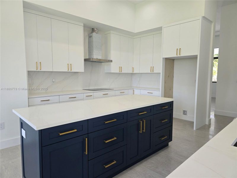 Furnished interior view inside a new home in , Homestead (Image 52).