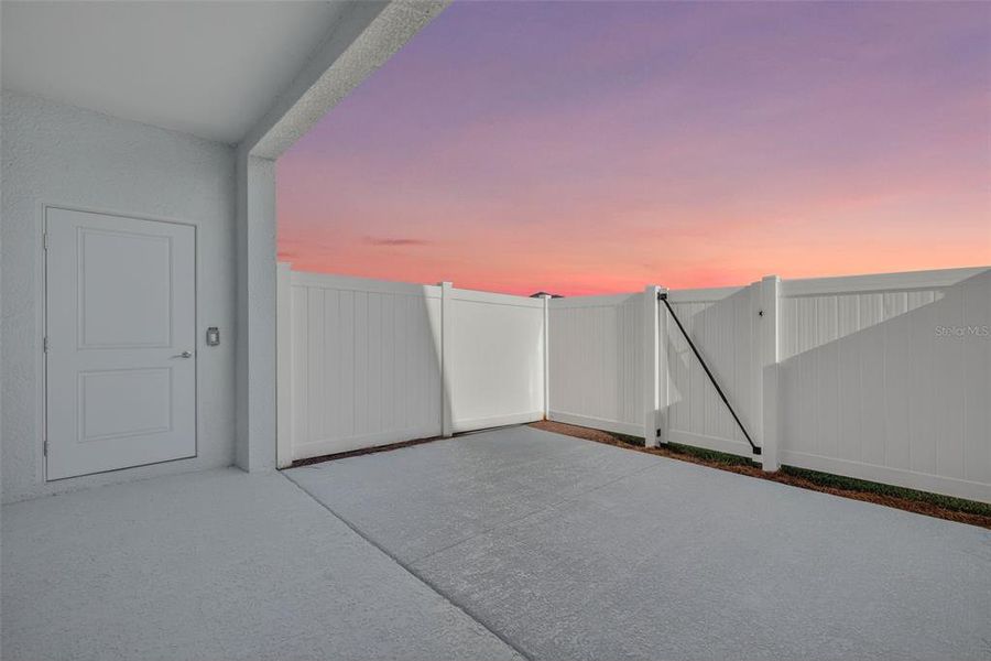 Spacious, unfurnished interior of a new home in , Punta Gorda (Image 18).