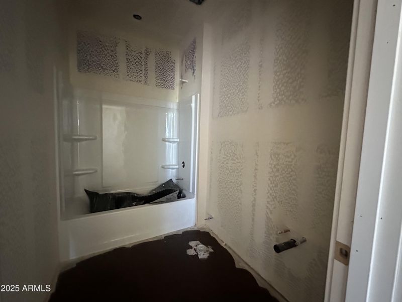 008- Bath 3 008- Bath 3