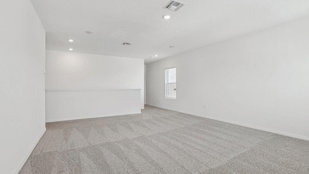 Spacious, unfurnished interior of a new home in Summerlin at Hawthorne Ranch, Lakeland (Image 32).