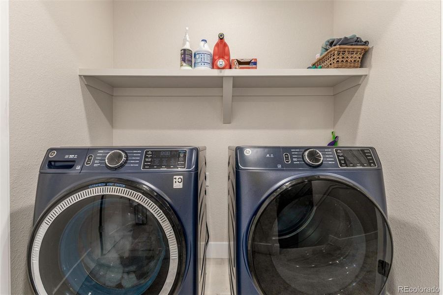 Washer & Dryer Included Washer & Dryer Included