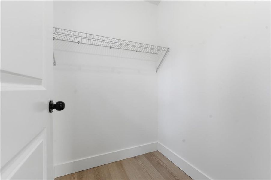 Spacious, unfurnished interior of a new home in , Mableton (Image 32).