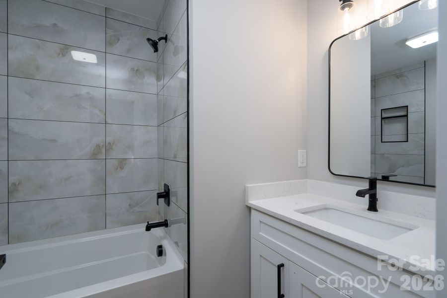 Furnished interior view inside a new home in , Kannapolis (Image 4).