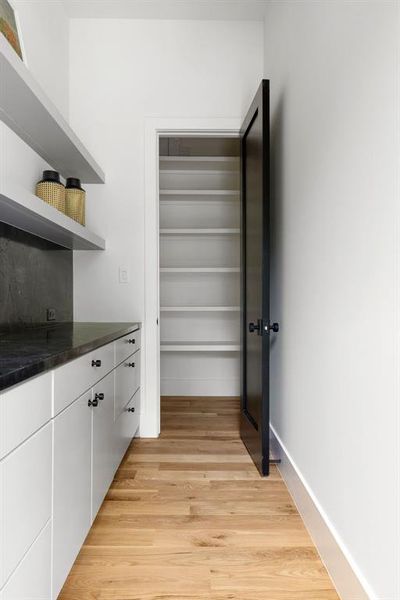 Furnished interior view inside a new home in , Dallas (Image 7).