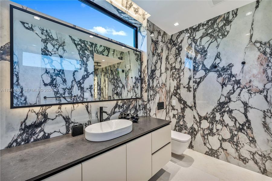 Furnished interior view inside a new home in , Fort Lauderdale (Image 13).