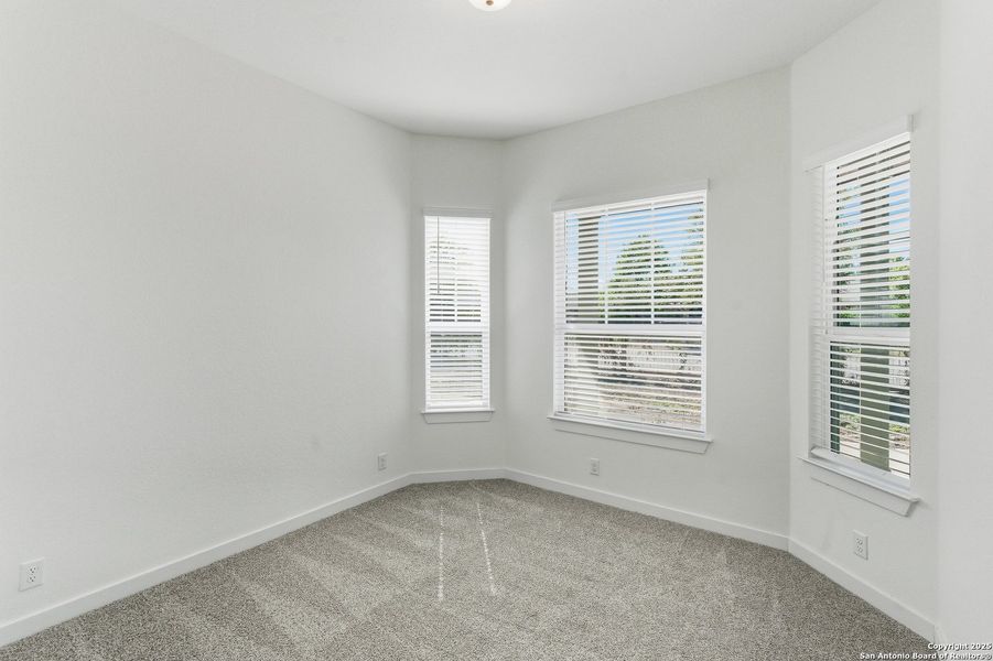 Spacious, unfurnished interior of a new home in The Crossvine – Garden Homes, Schertz (Image 13). Spacious, unfurnished interior of a new home in The Crossvine – Garden Homes, Schertz (Image 13).