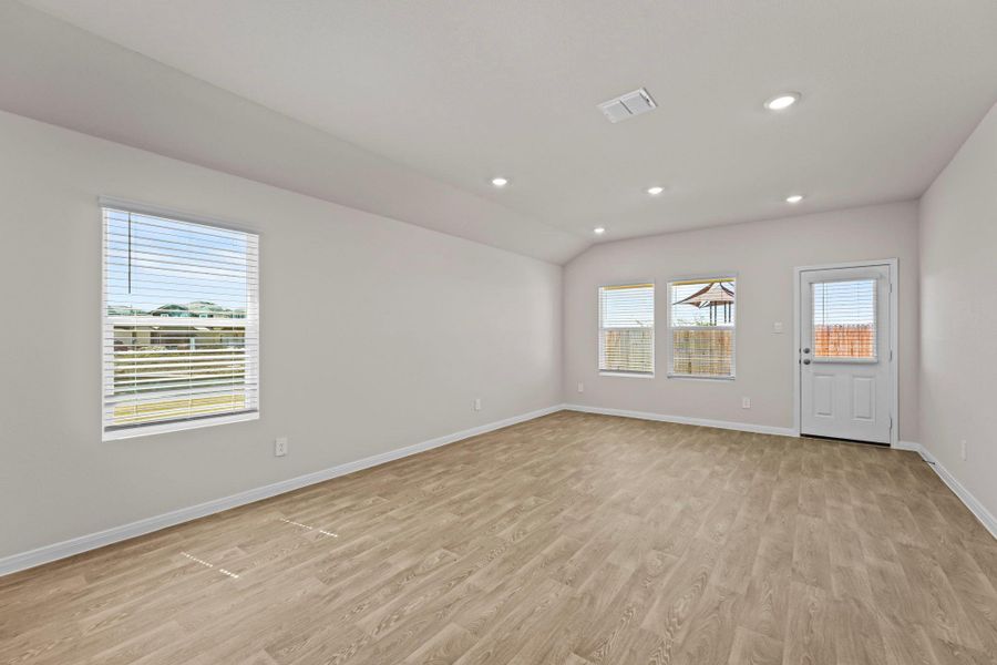 Spacious, unfurnished interior of a new home in Whisper South, San Marcos (Image 19).