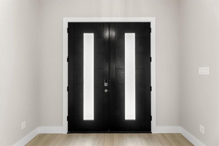 Spacious, unfurnished interior of a new home in Villages of Creekwood, Frisco (Image 26).