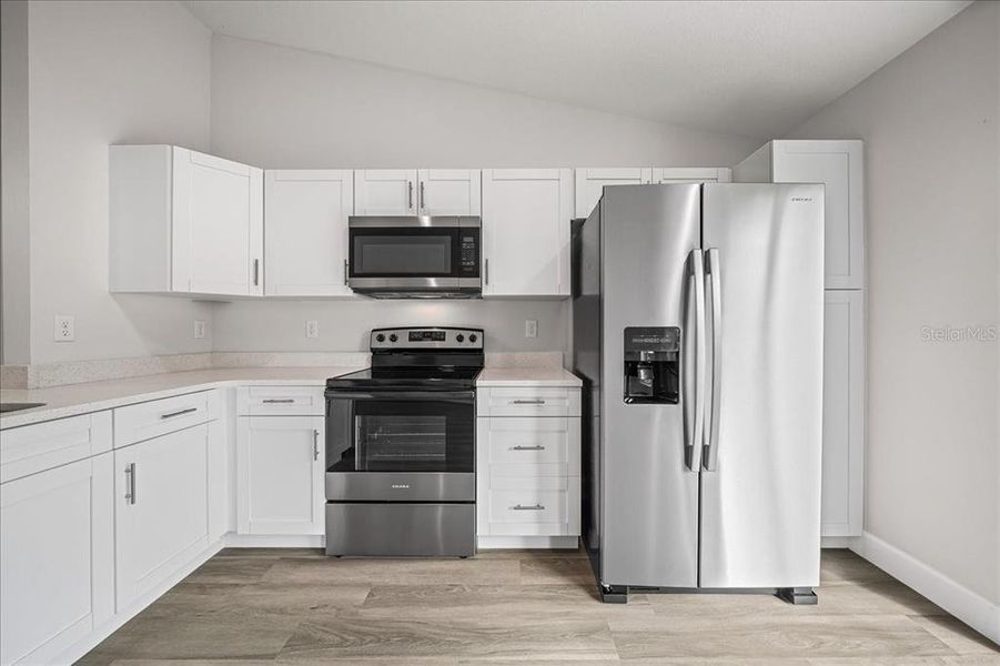 Furnished interior view inside a new home in , Ocala (Image 8).